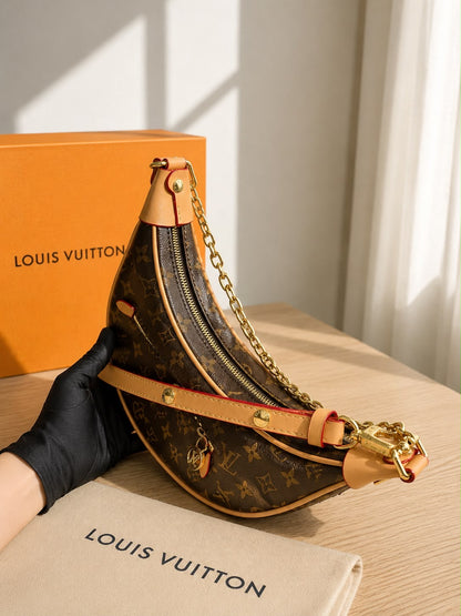 Louis Vuitton Loop handbag